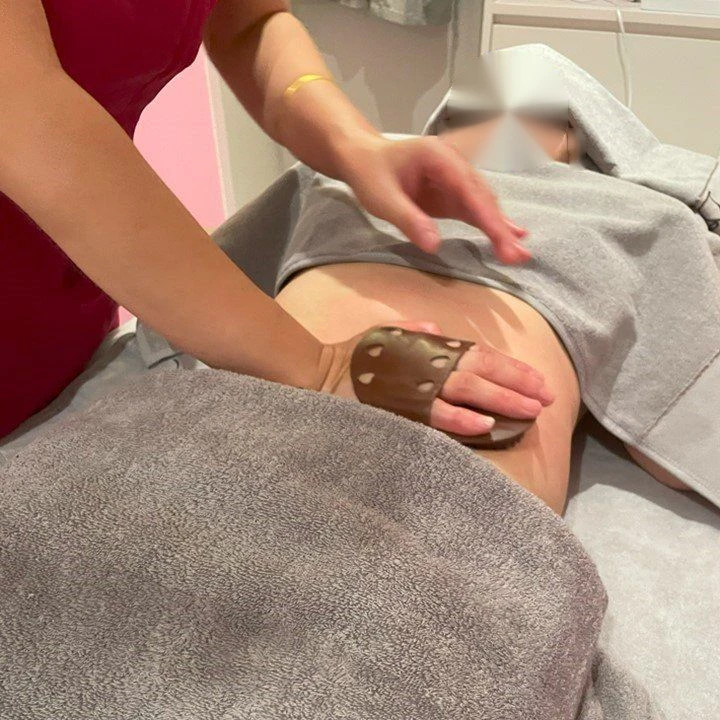 Specialized meridian brush technique breaking down stubborn fat cells
